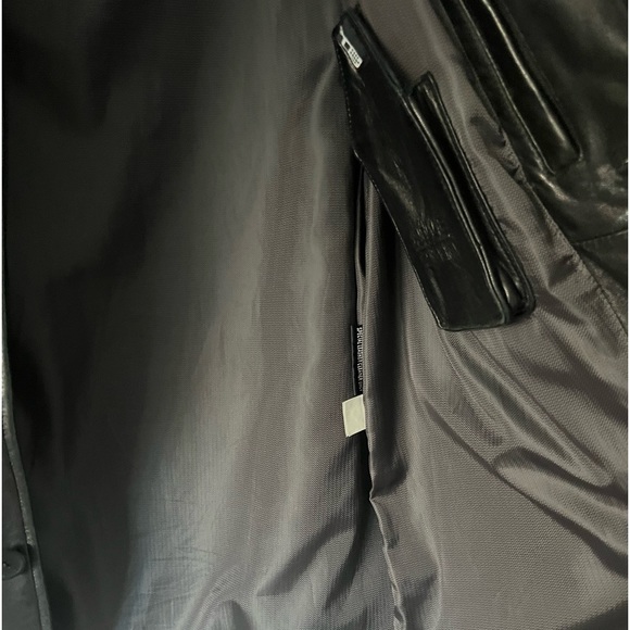 Wilson’s Men’s real leather black jacket, long. Size large - Picture 13 of 13
